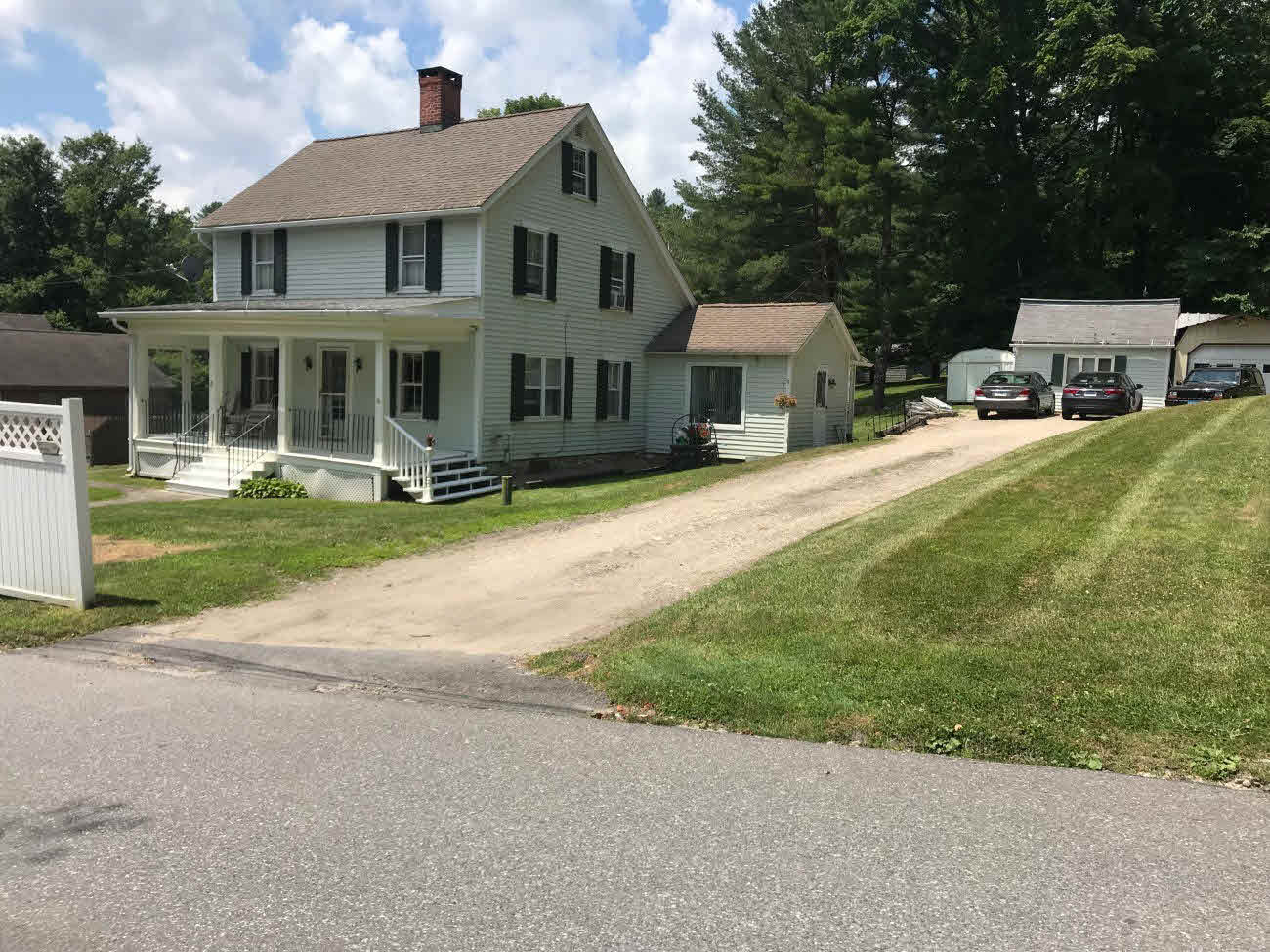 Building photograph for 17 FURNACE ROAD